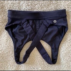 Lululemon criss cross bra